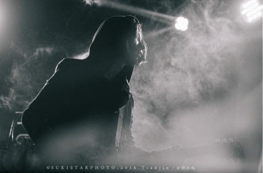 秘密行动乐队吉他手方德:追求乐队成功,更追求艺术成功③丨城市笔记