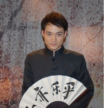 看了喻恩泰微博后,瞬间明白《武林外传》的他为什么没火!好演员