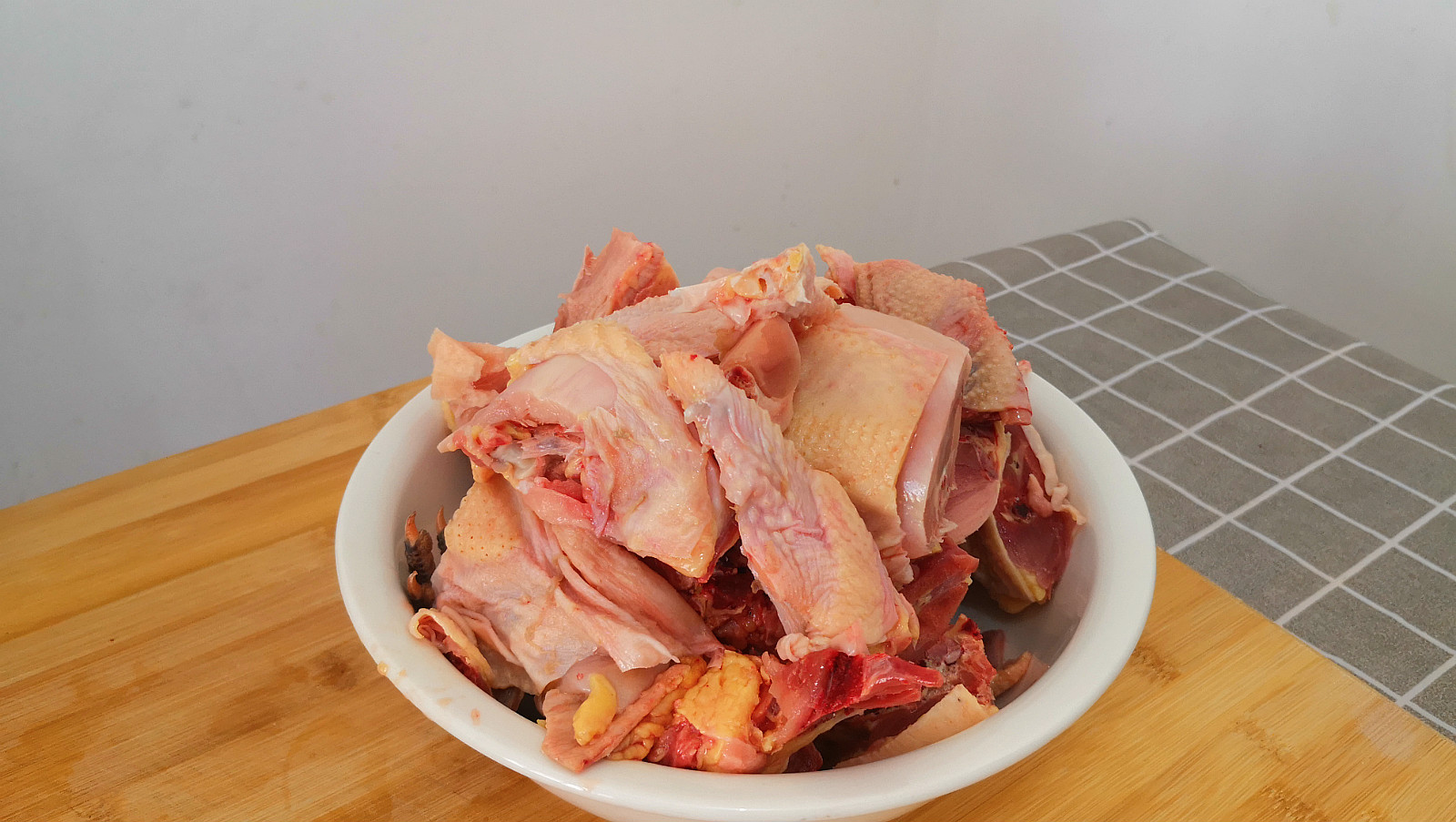 这方法炖老母鸡真是绝了，鸡肉软烂入味好吃不柴，学会就赚到了！