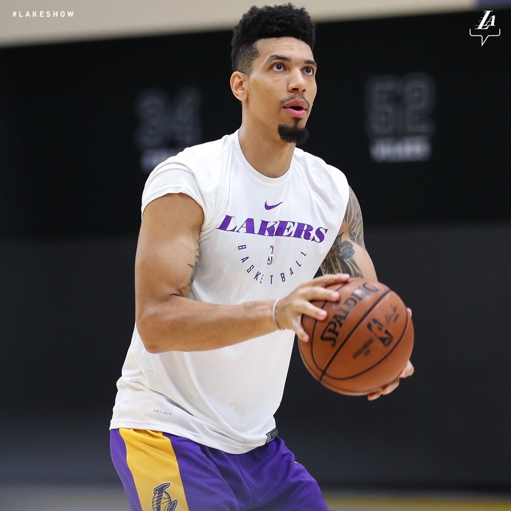 投篮命中!湖人官方发布丹尼-格林训练组图