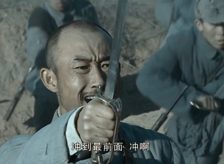 新老《亮剑》骑兵连长孙德胜对比,江水饰演的更男人