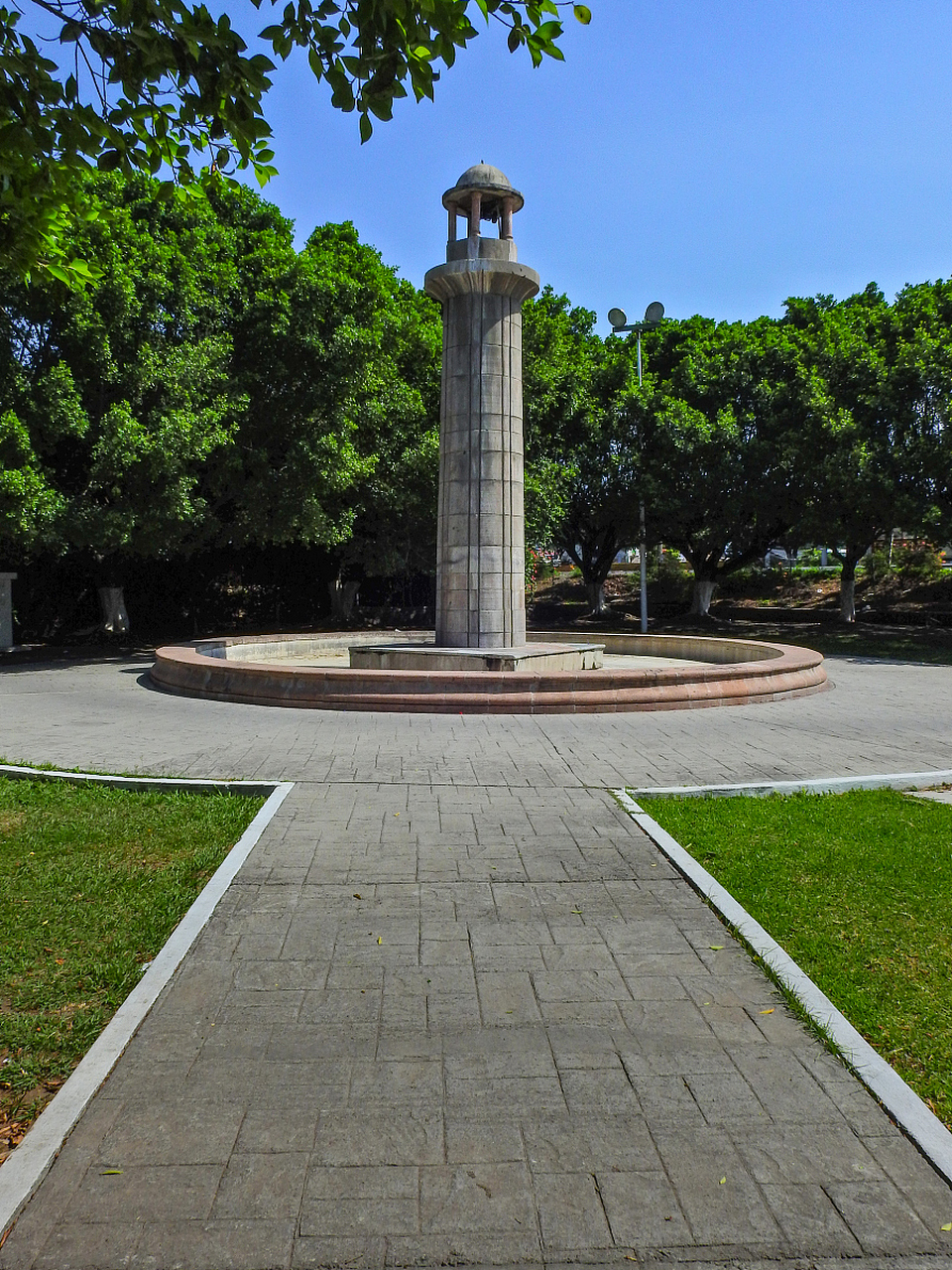 长沙吃喝玩乐#长沙市烈士公园始建于1951年,1953年正式开园,面积13..