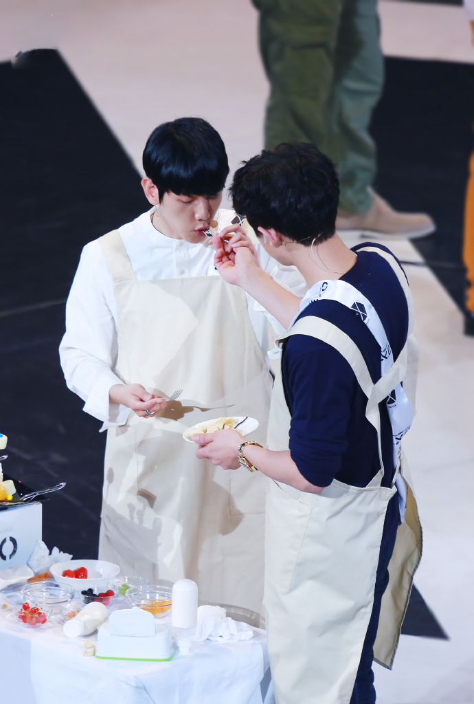 灿白cp:请好好的珍惜路过自己青春的人!