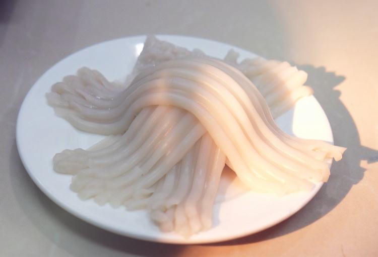 配着皮蛋吃的"奇葩"小吃——贵州织金荞凉粉,味道惊奇好巴适!