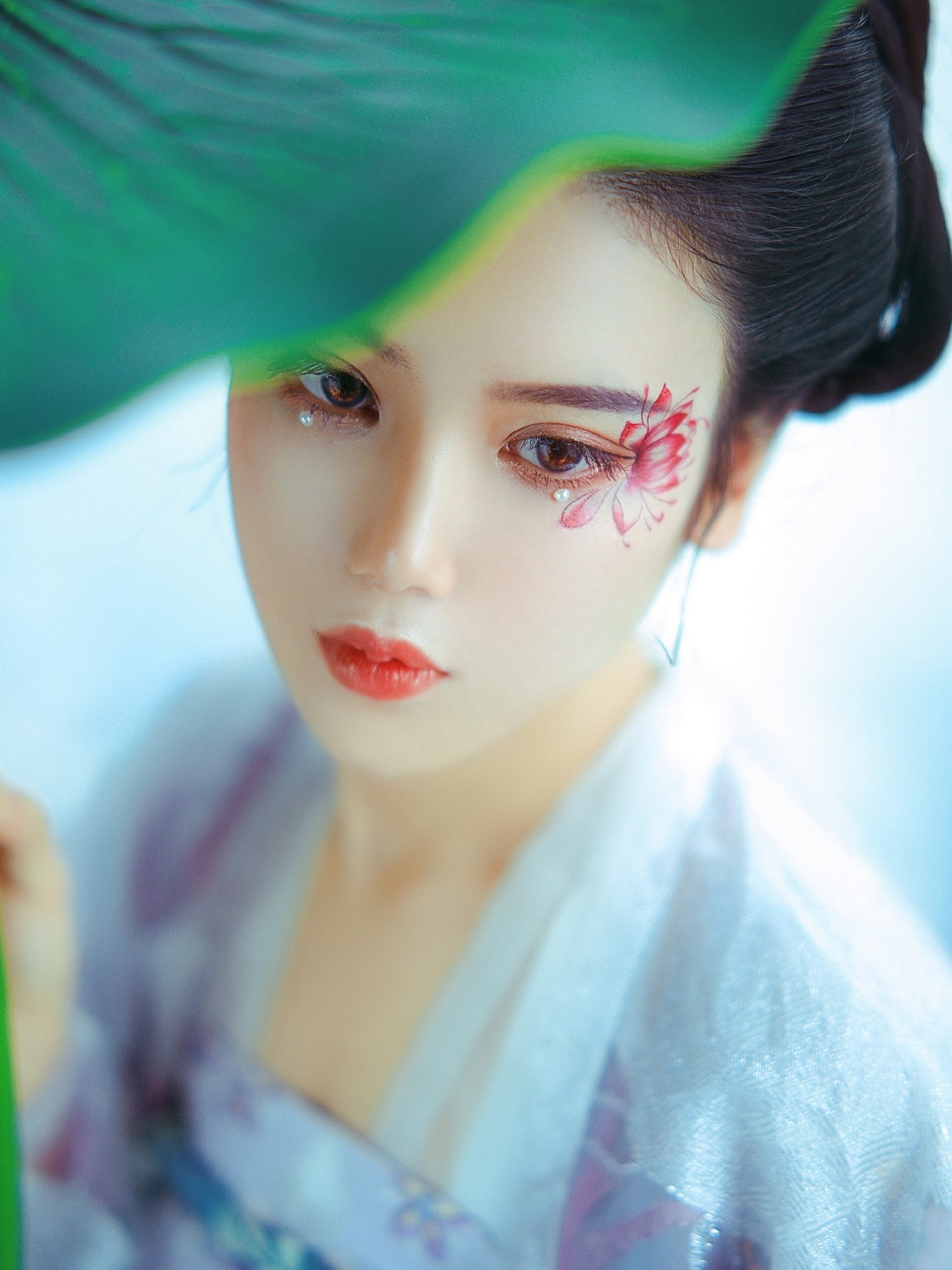 汉服古风:一片柳叶吹成雪,舟中温柔海上月