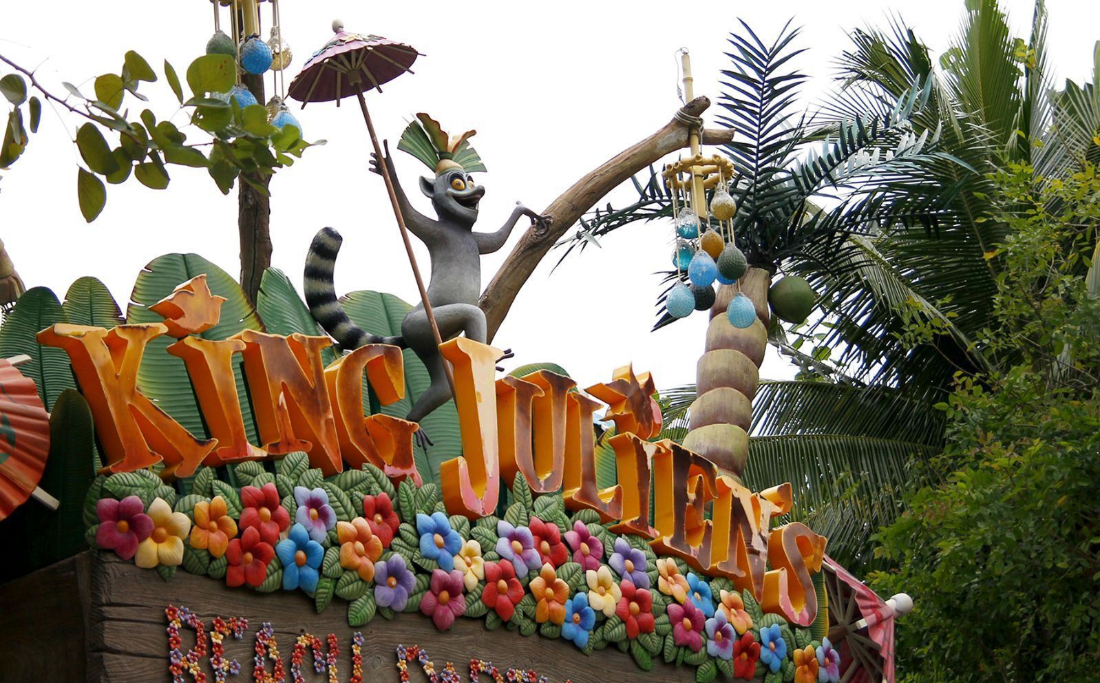 游览影城务必要赶早,因为这里几乎每天都有很多游客,排队游玩会浪费