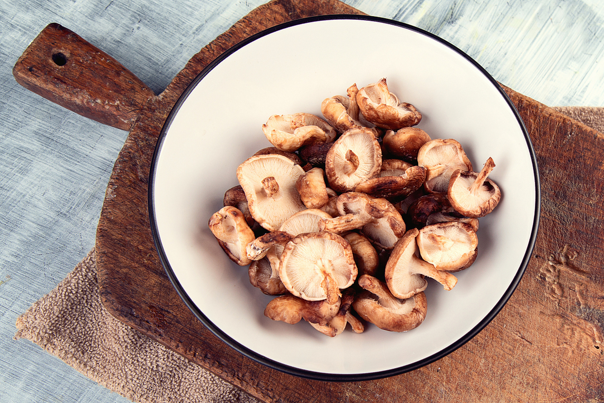 醋郁金的功效是什么	醋郁金有活血止痛,行气解郁,清心凉血的功效,疏肝