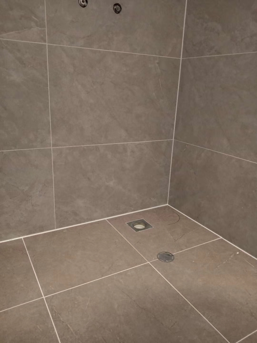 给厨房,卫生间里的瓷砖做美缝,就是这么简单!