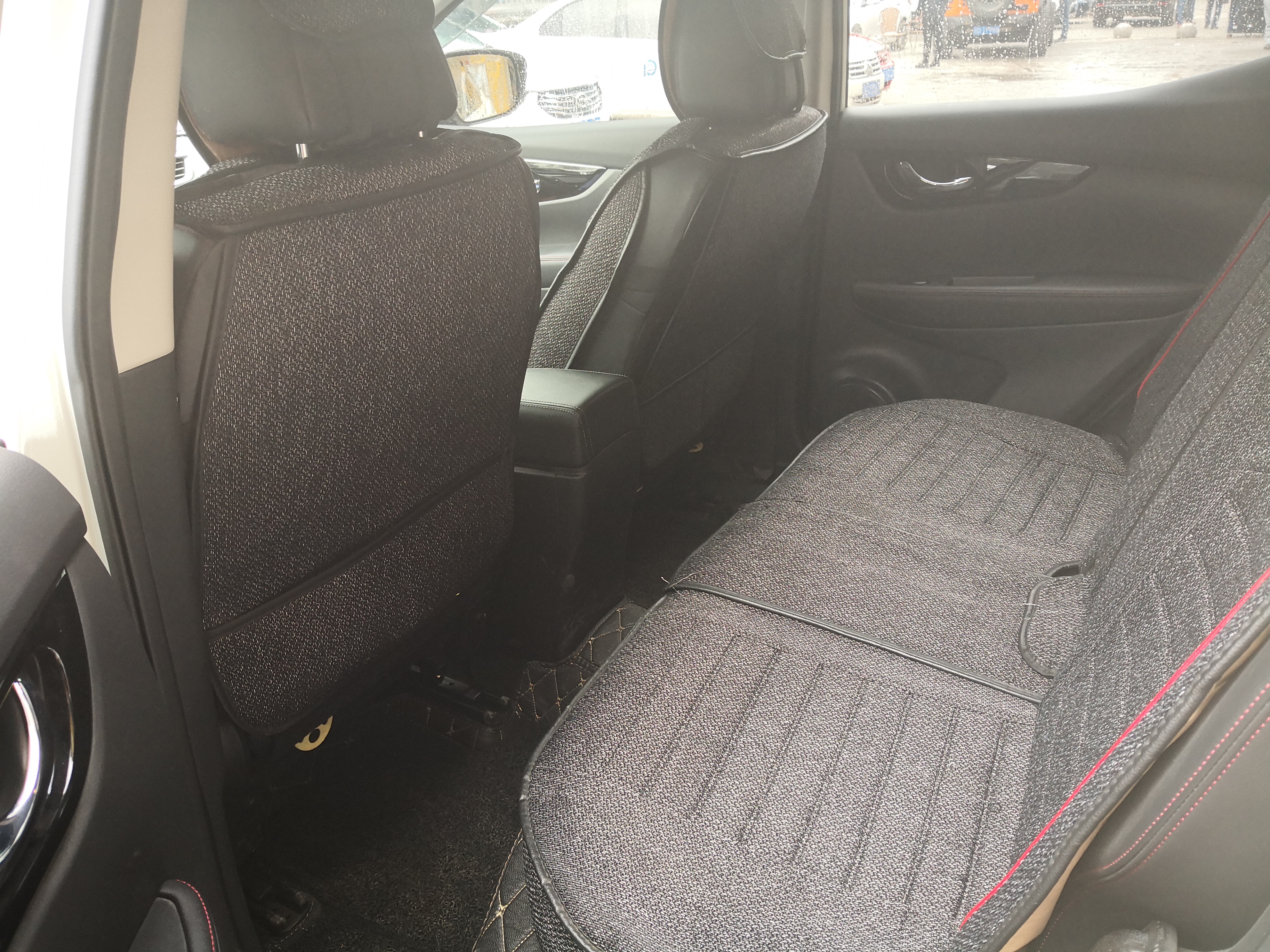 2017款东风日产逍客2.0l,cvt智享版售价15.78万元!,后排空间赏析