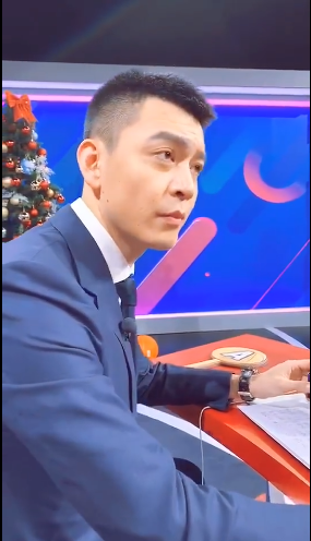 相爱相杀!杨鸣抢霍楠红包:就他那抠样不能发太大的,点开一看1毛3