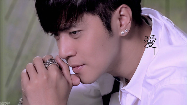 爱穿女装的罗志祥,带来无数欢乐,网友:背后实力才值得我们尊敬