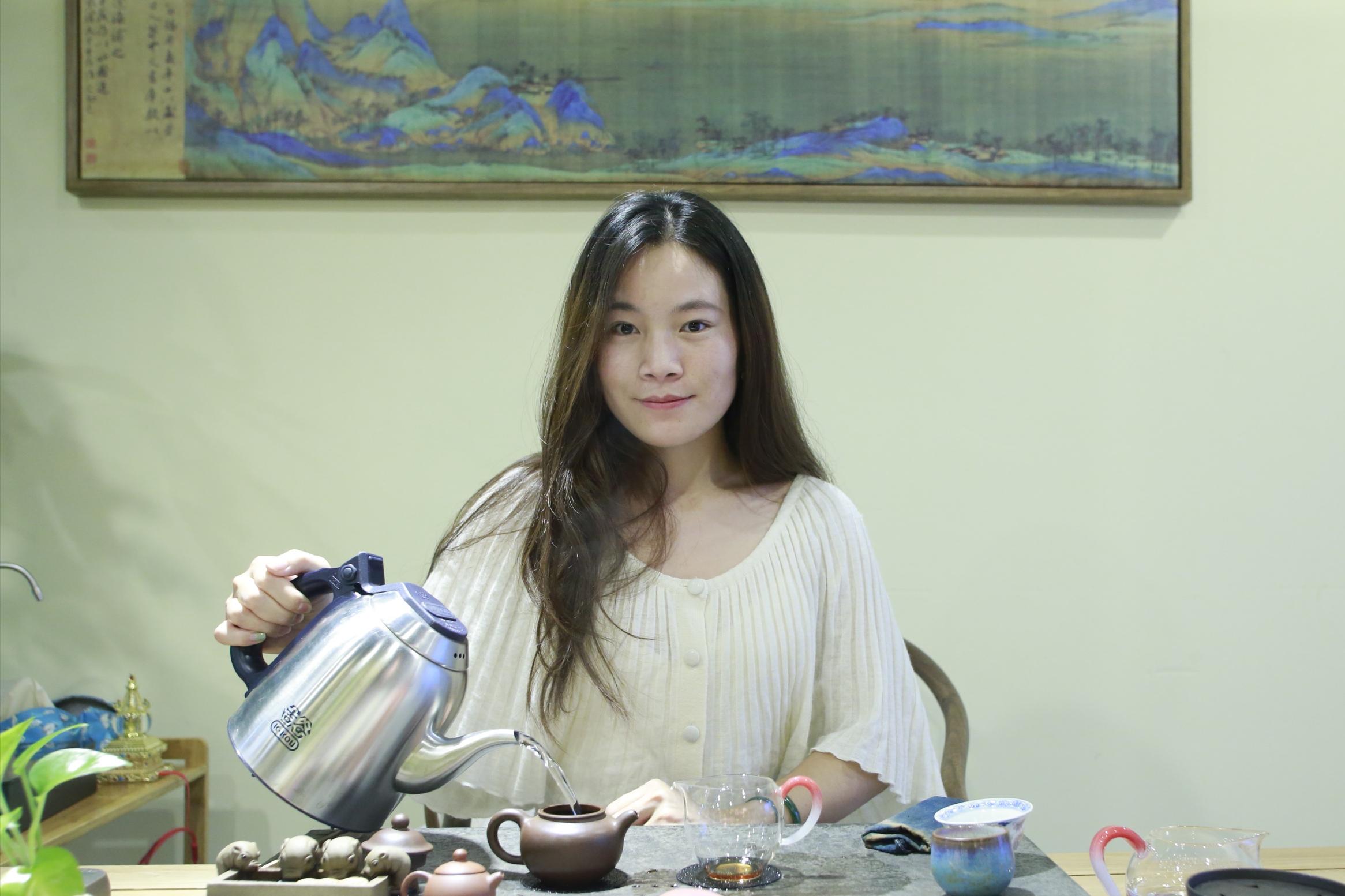 程歆:生于茶乡 潜心茶艺 醉心茶香