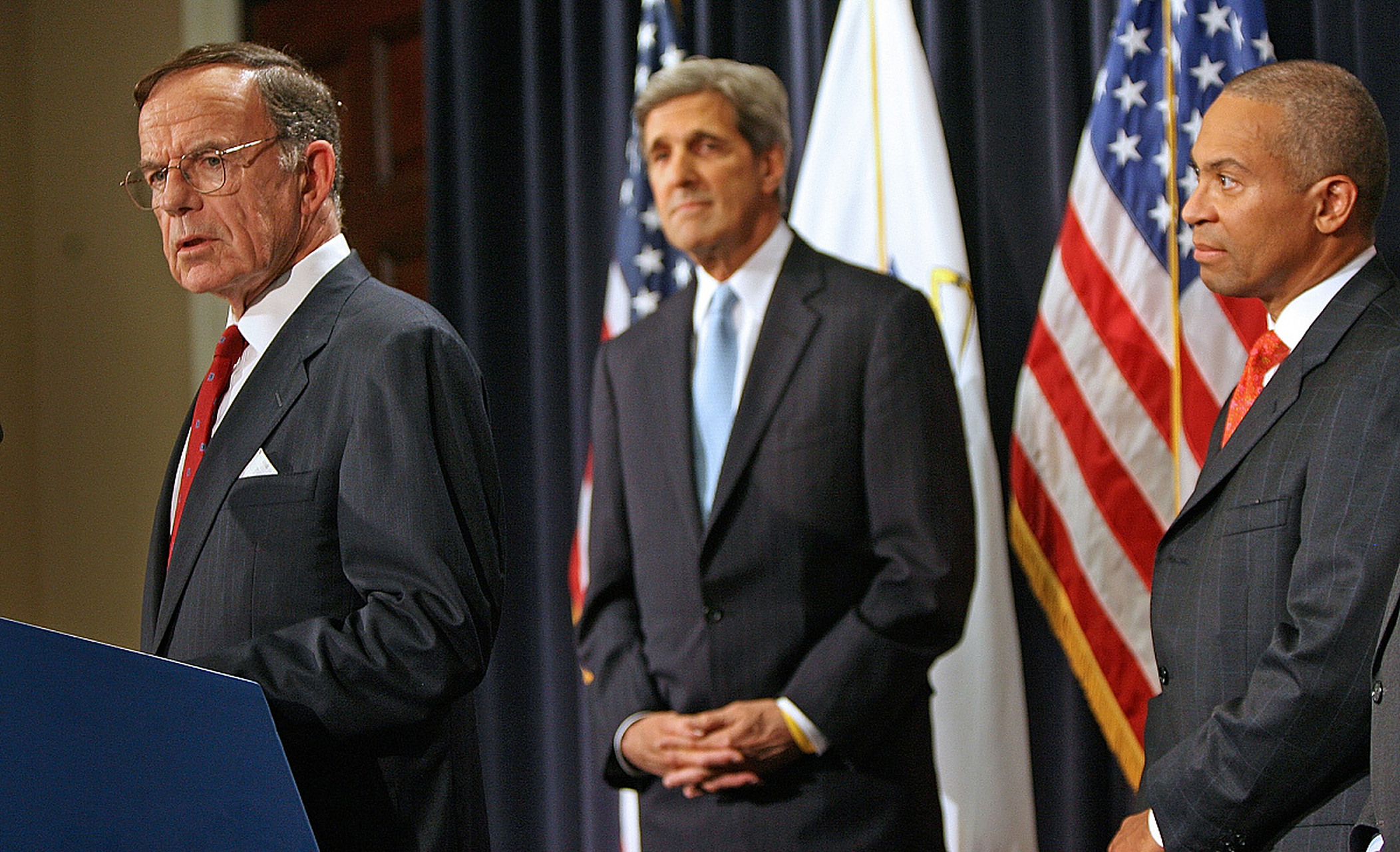 美国前总统国家安全事务助理博尔顿说,华盛顿现在需要处理的不是在