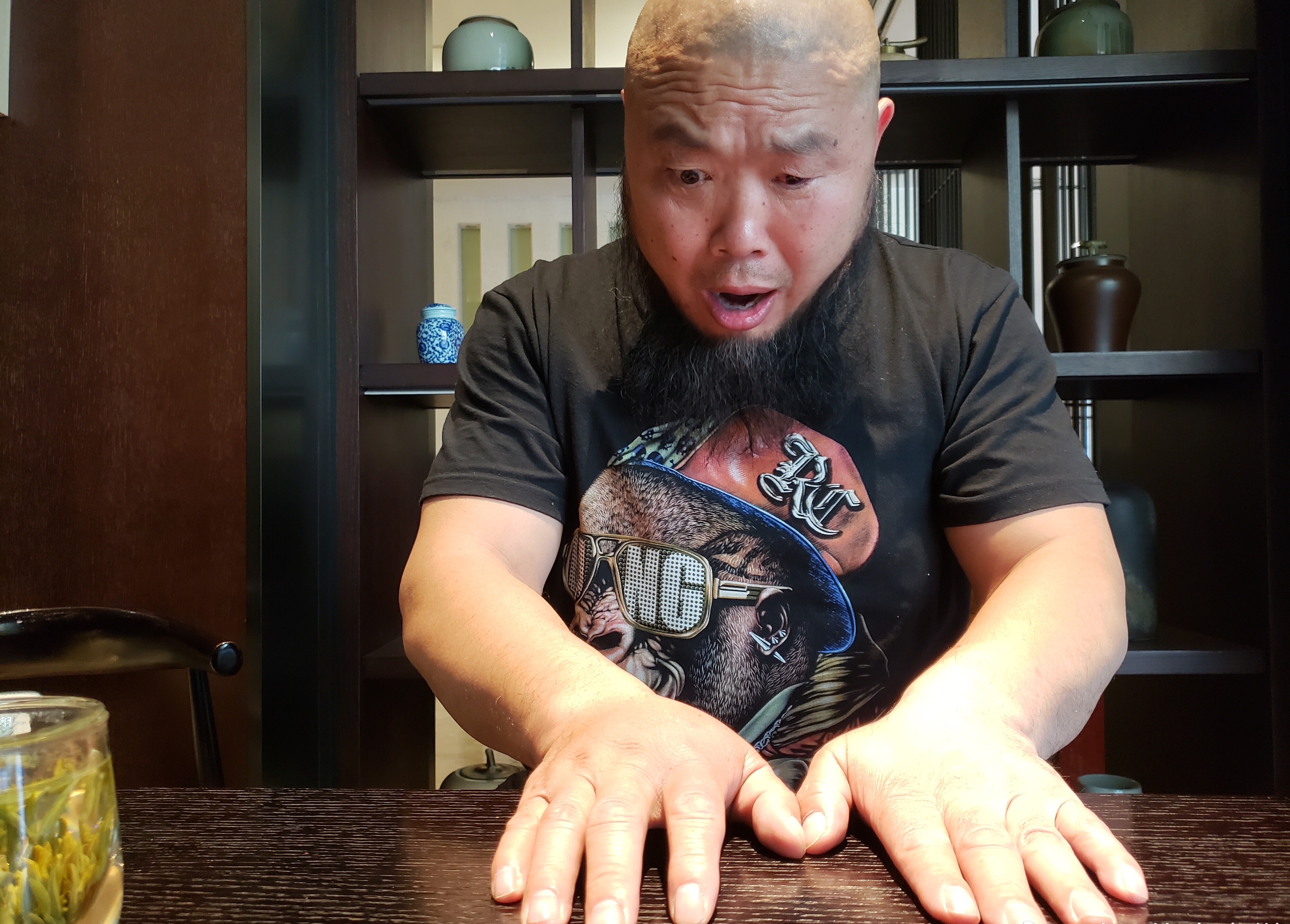 太极大师雷雷爆出失利真相,没敢用搏击怕误伤52岁王知亮