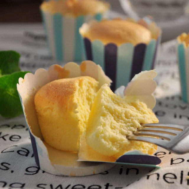 酸奶纸杯蛋糕,软软嫩嫩,无论当早餐,还是做点心都是挺赞的