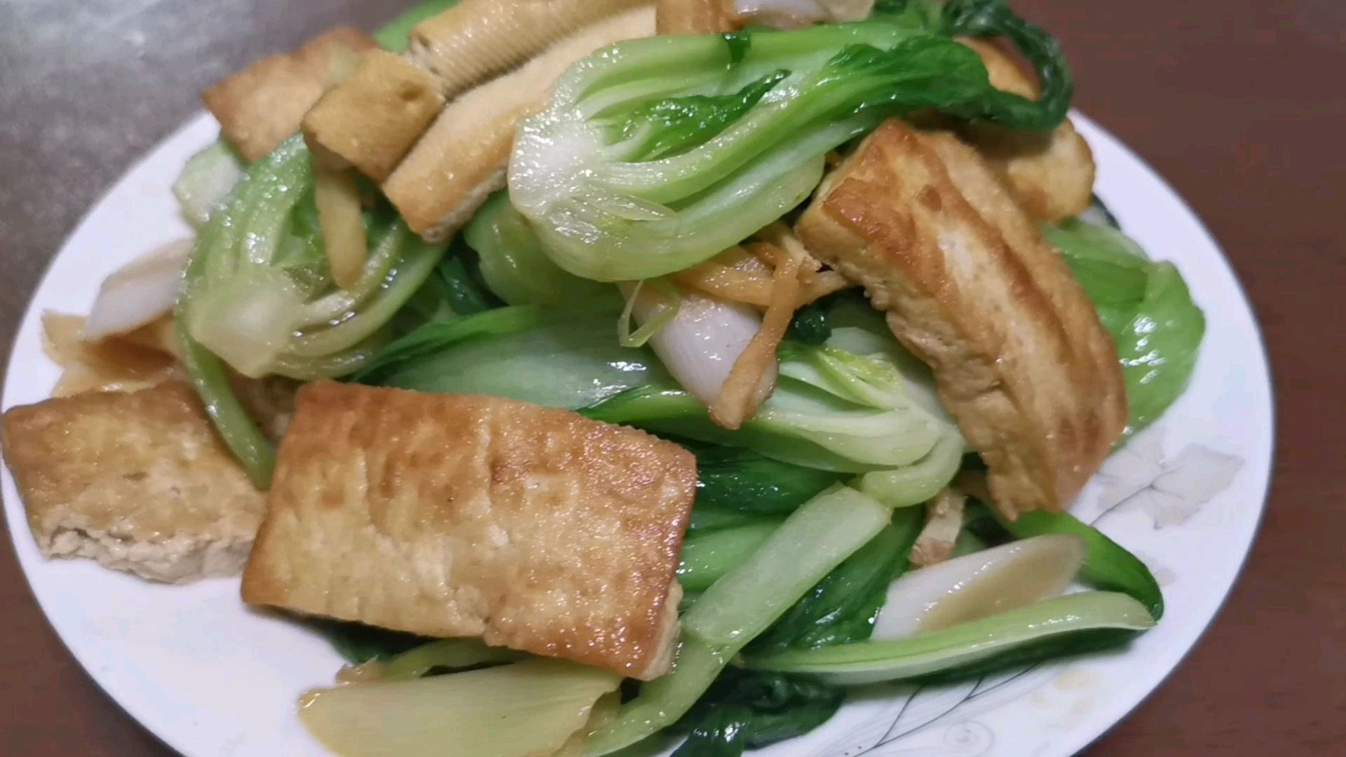 豆腐炒青菜,不放调料和盐为什么那么好吃?1分钟学会,味道鲜美