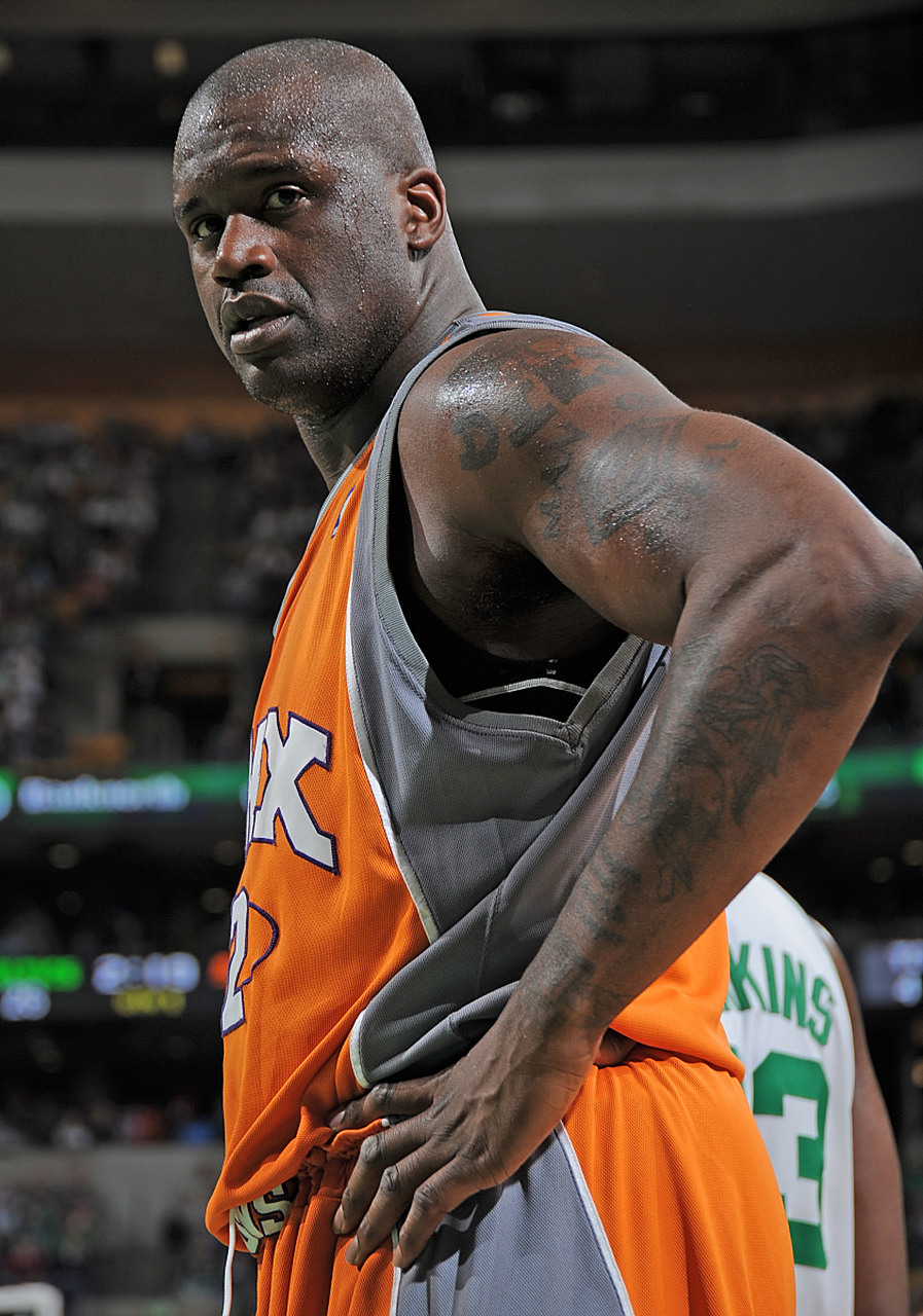 张伯伦和奥尼尔都是nba历史上最具统治力的中锋之一,谁的天赋更胜一