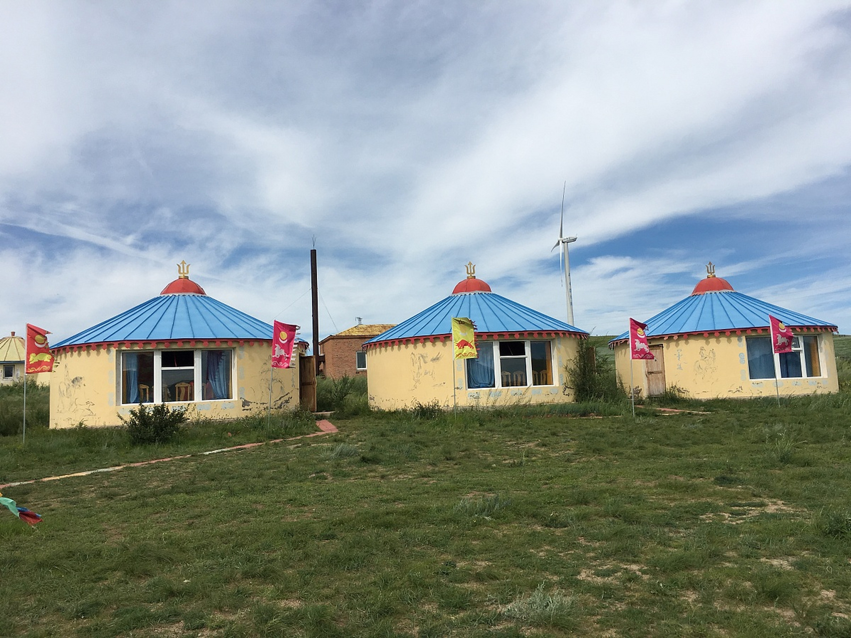 在茫茫大草原上,蒙古部落的统治者铁木真与他深爱