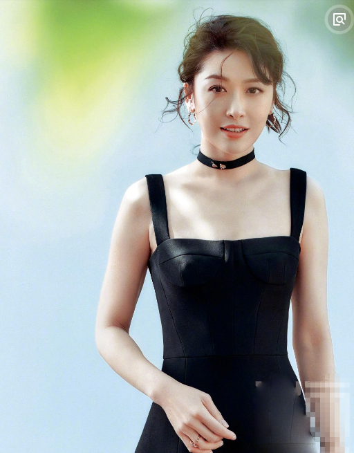 周丽淇,她在早期的香港电影中占有一席之位,比如《下