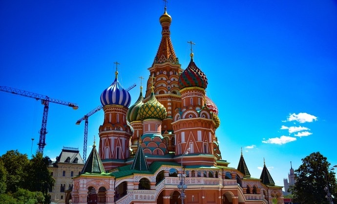 圣瓦西里升天教堂是俄罗斯最大的教堂,建筑风格好似童话中的城堡