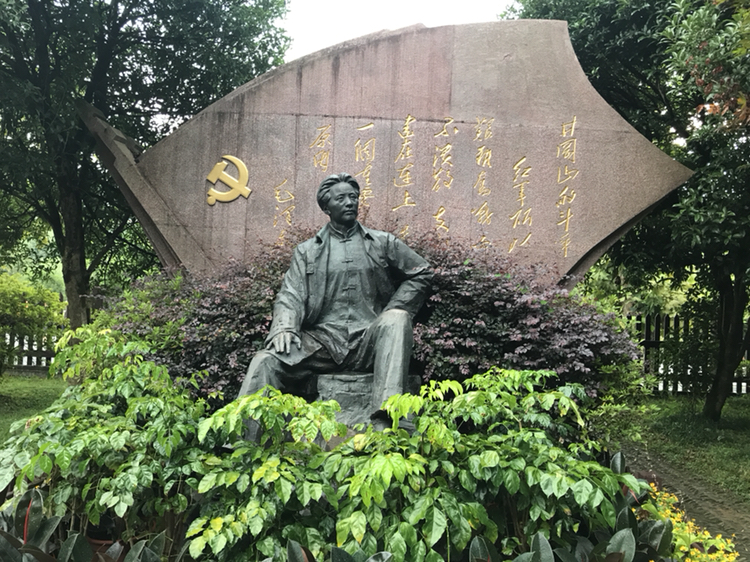 初上井冈山 大理潘正伟