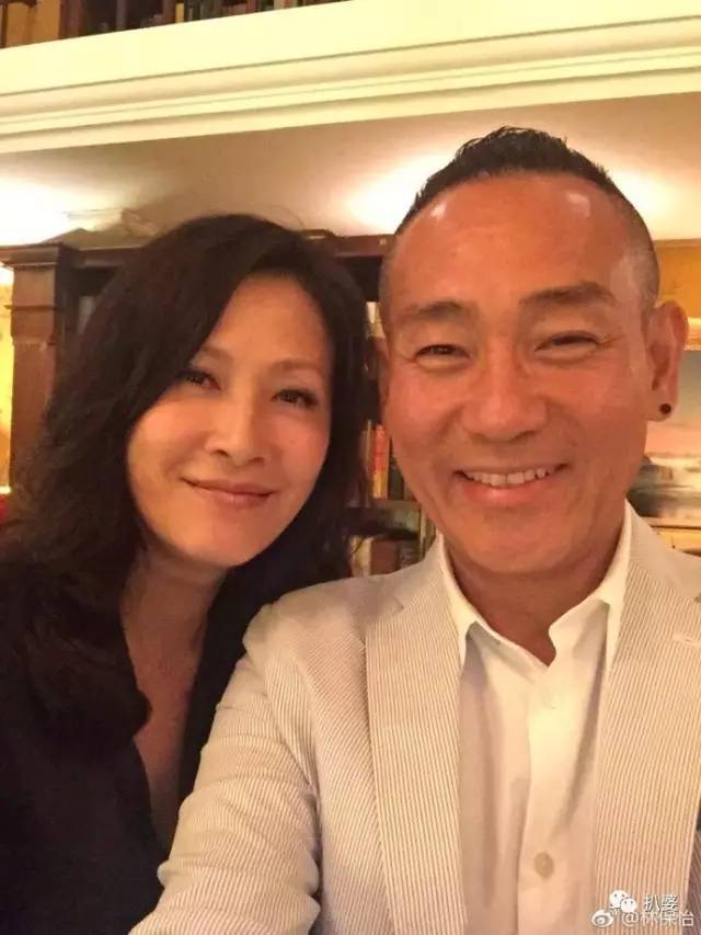 52岁林保怡感情浮出水面,鲜肉男友已获父亲认可