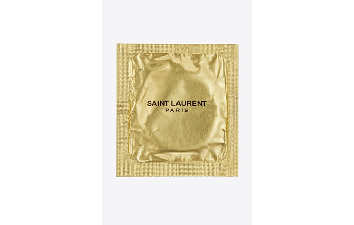 黑人问号脸?saint laurent拿安全套做设计?