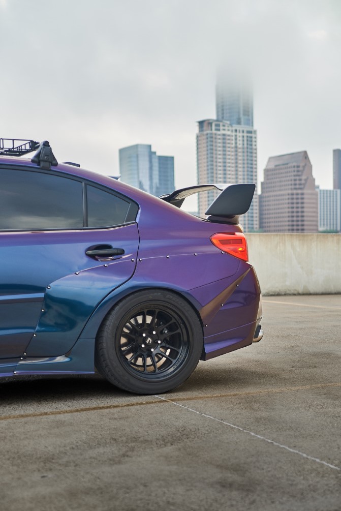 斯巴鲁 sti ii代重度改装,彩虹色加宽体等于性能猛兽