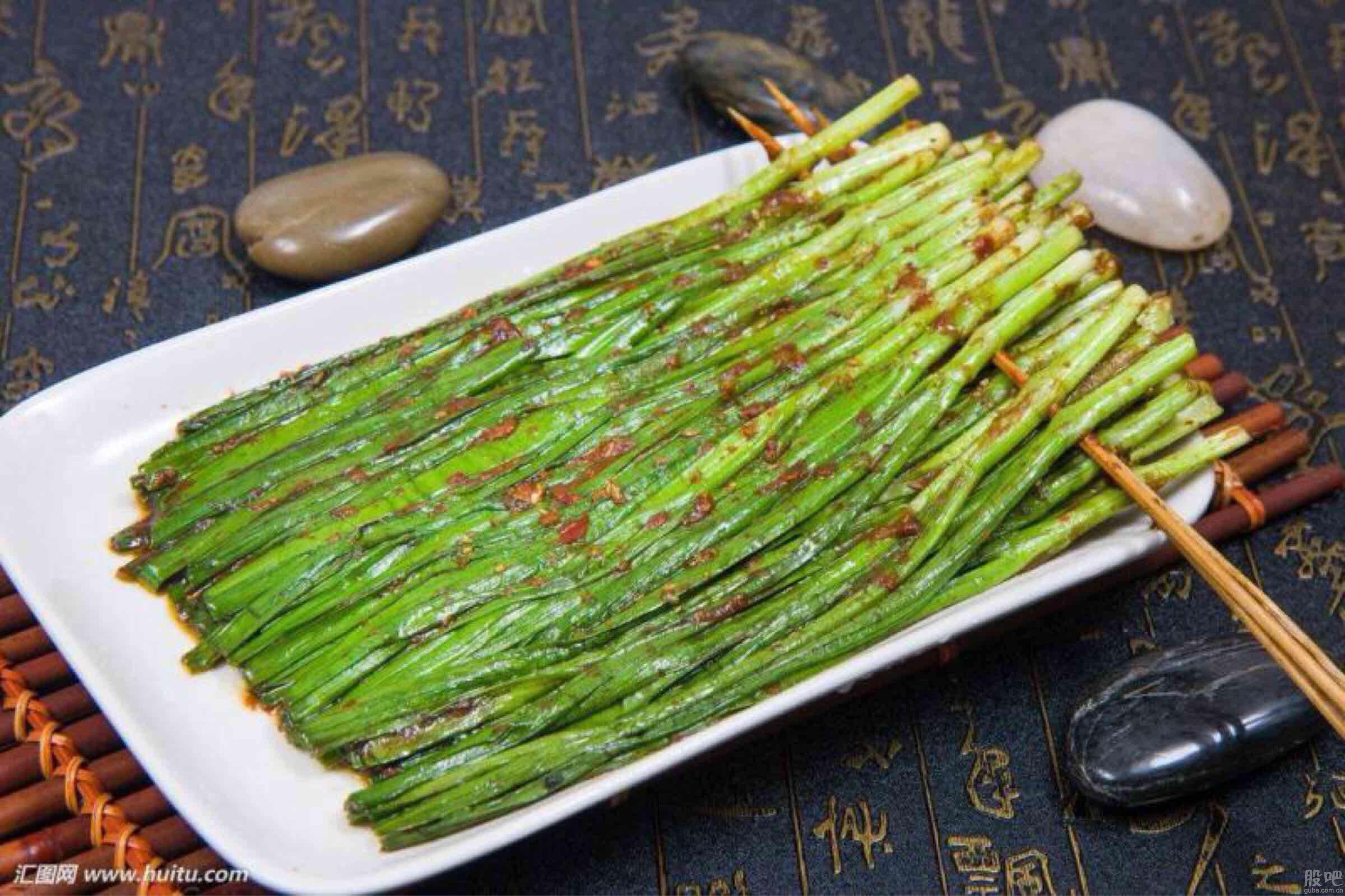 烧烤时老板送你一道菜,聪明的你会选择哪个?我肯定选图四