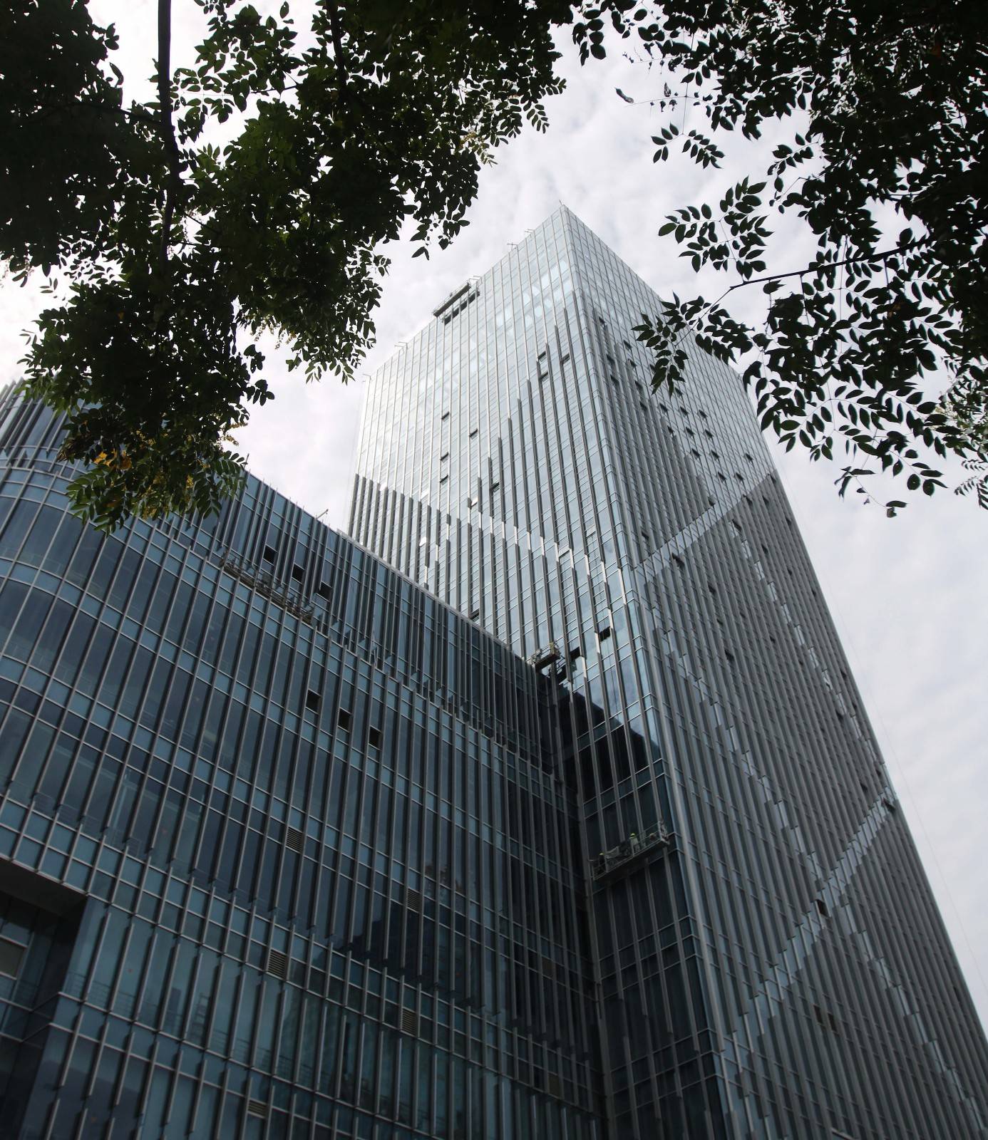 耗资6.5亿,宜昌新国贸转型成功,10月1日试营业,你来逛吗?