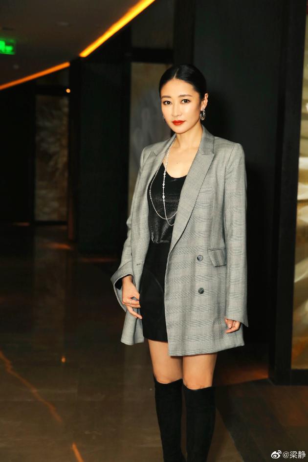 梁静发文"冬已至望春来" 暗示望《八佰》早上映