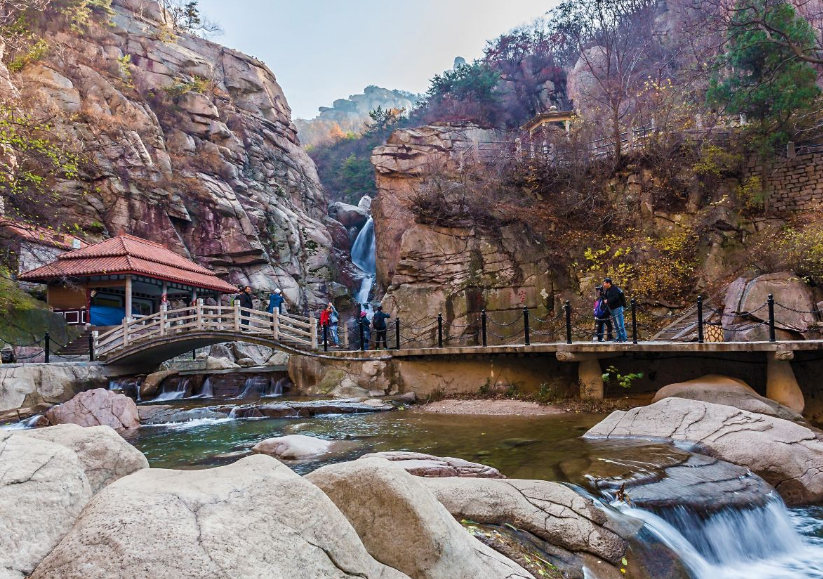 潮音瀑是北九水最有名的景点之一,尤其是夏天雨水大的时候,真心好看!