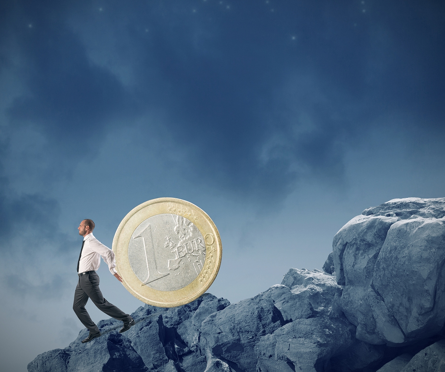 无资源,低成本也能快速致富!选网络营销or电商,轻松入门高回报市场.