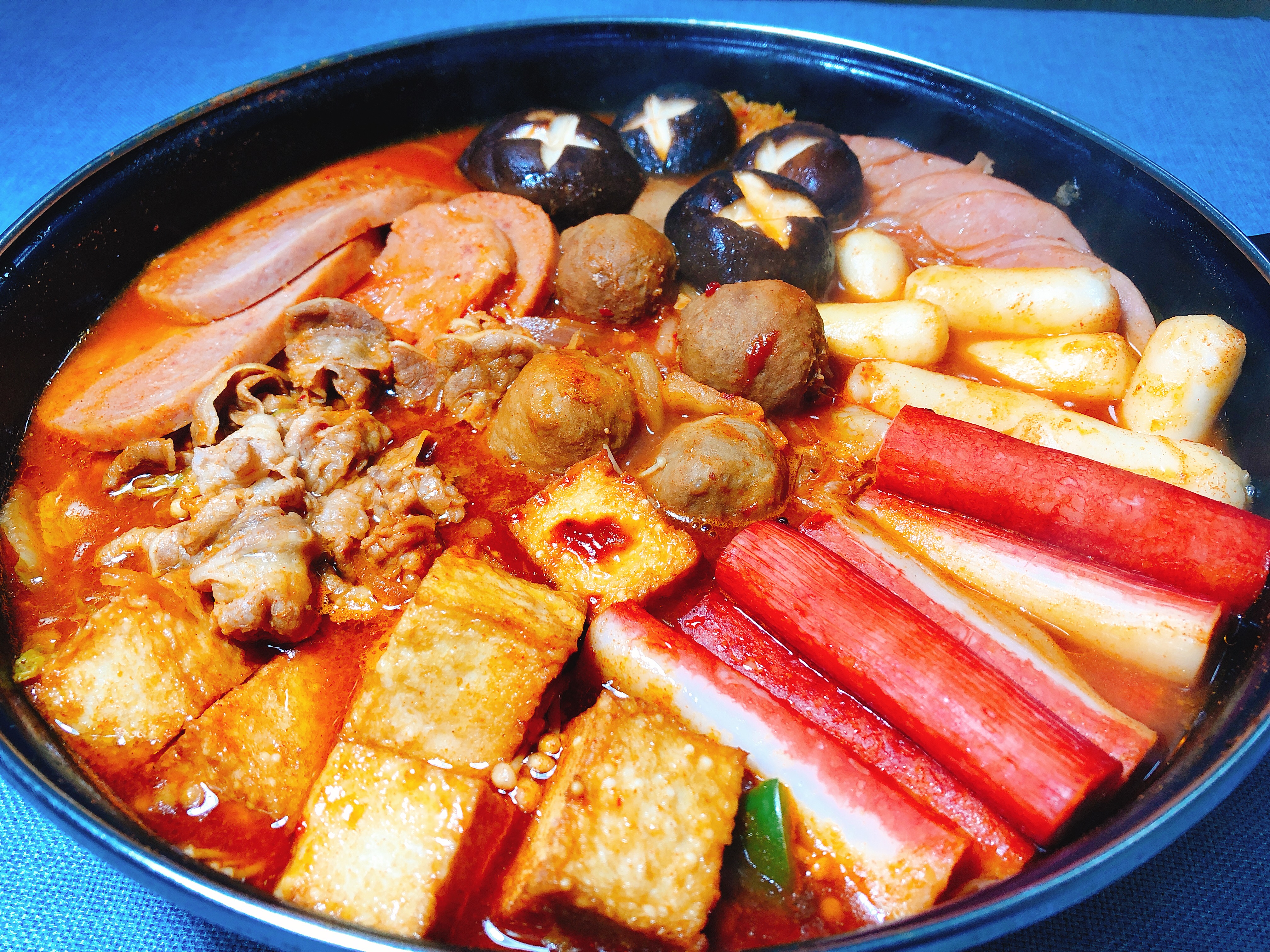 部队火锅,才不是在部队吃火锅呢!