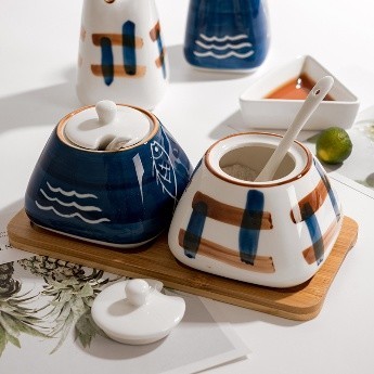 如何让厨房空间整洁有序?你需要这些瓶瓶罐罐