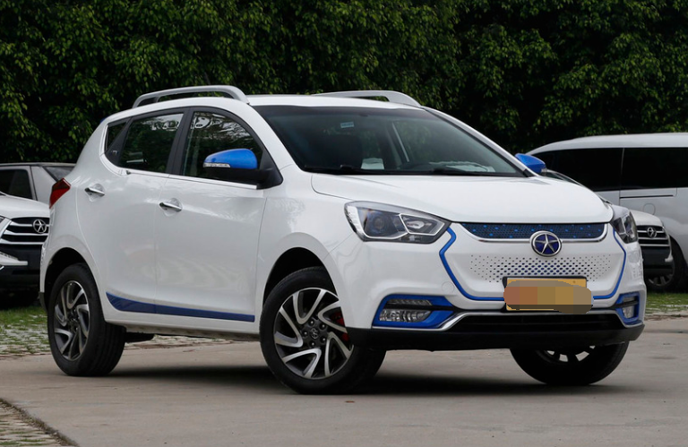 江淮iev6s新能源,硬朗的外观,可以让人激发对汽车的喜爱!