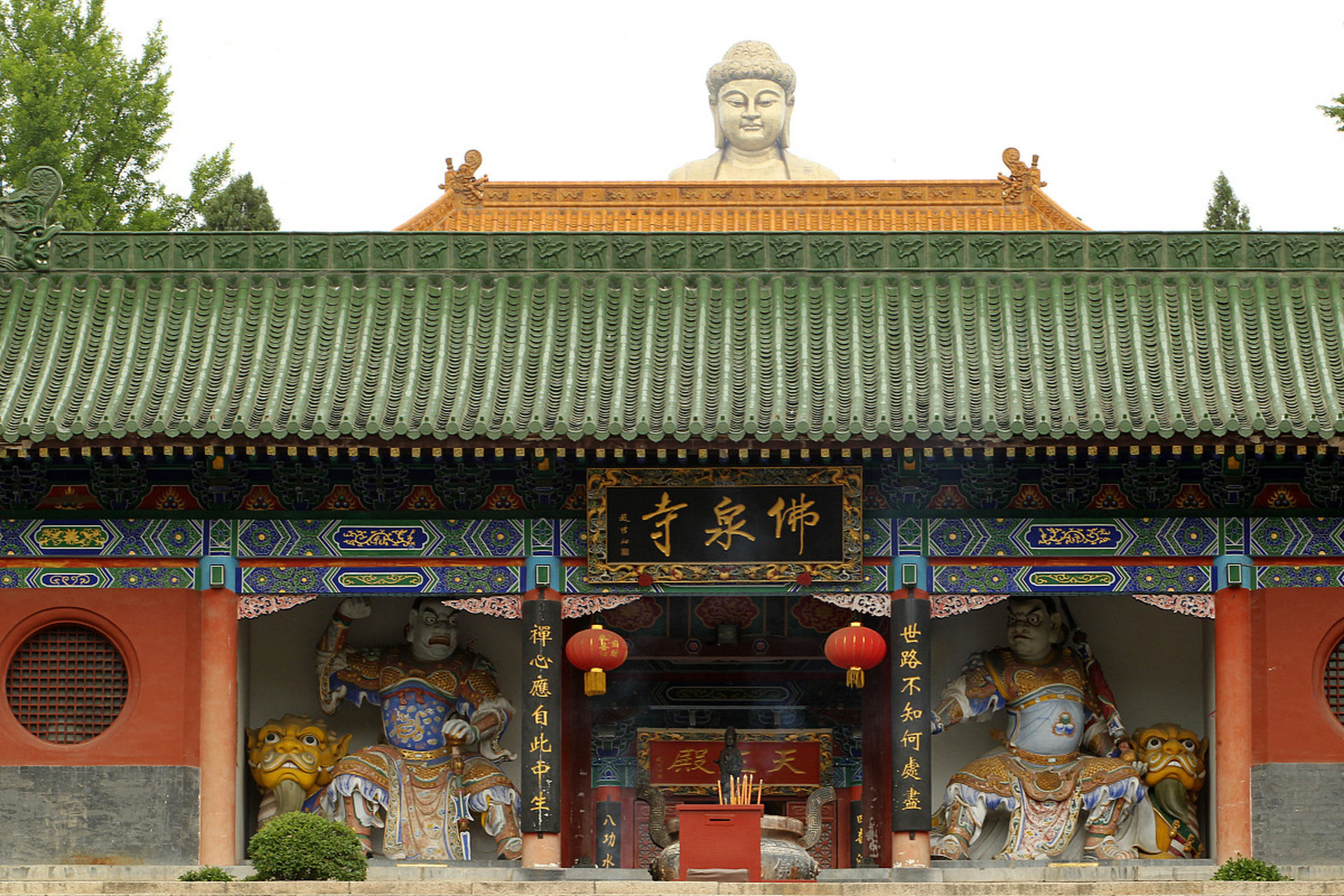 普乐寺,位于风景如画的河北省承德市,坐落在避暑山庄的东北面,与磬