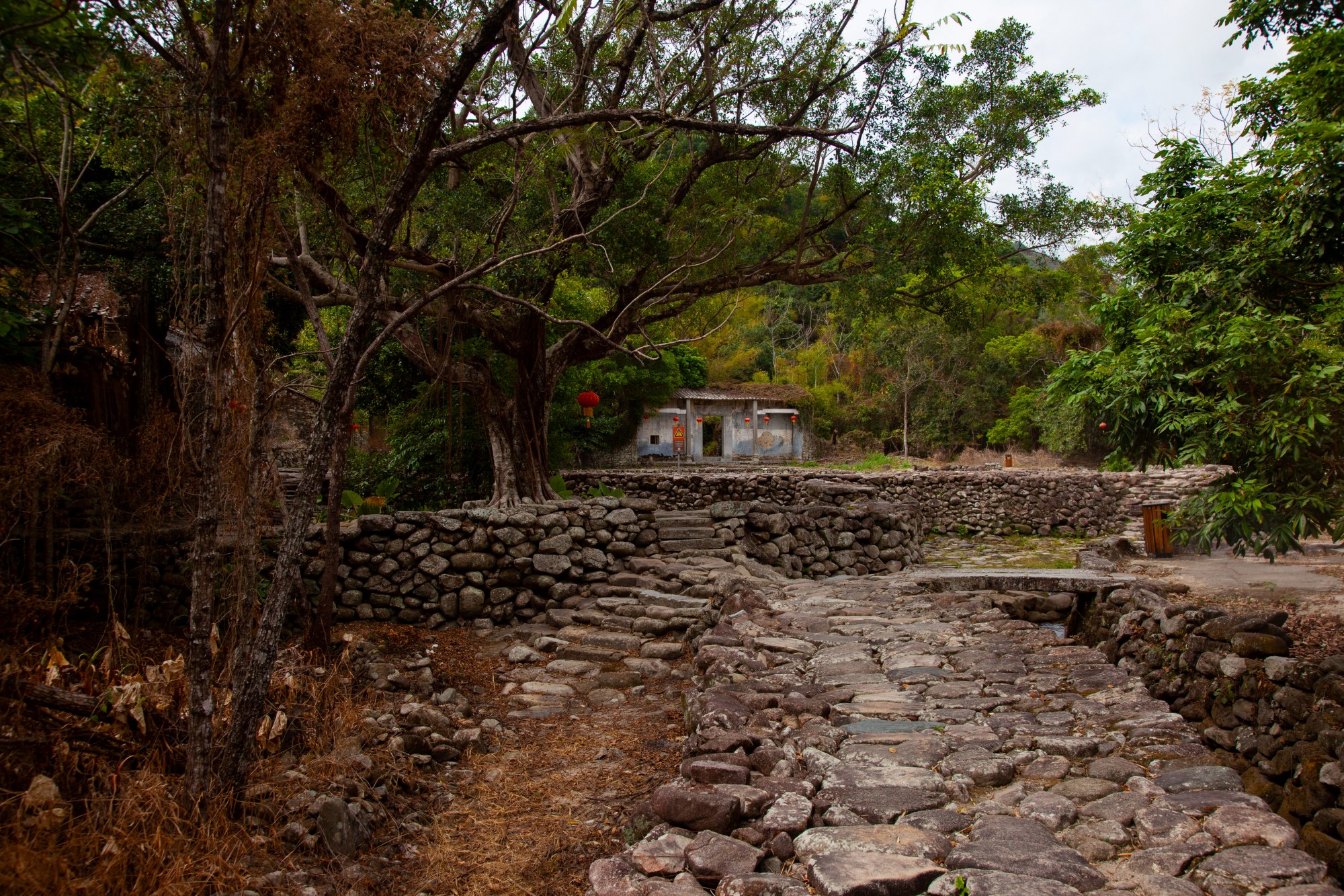 恩平市石头村寻找童年的梦