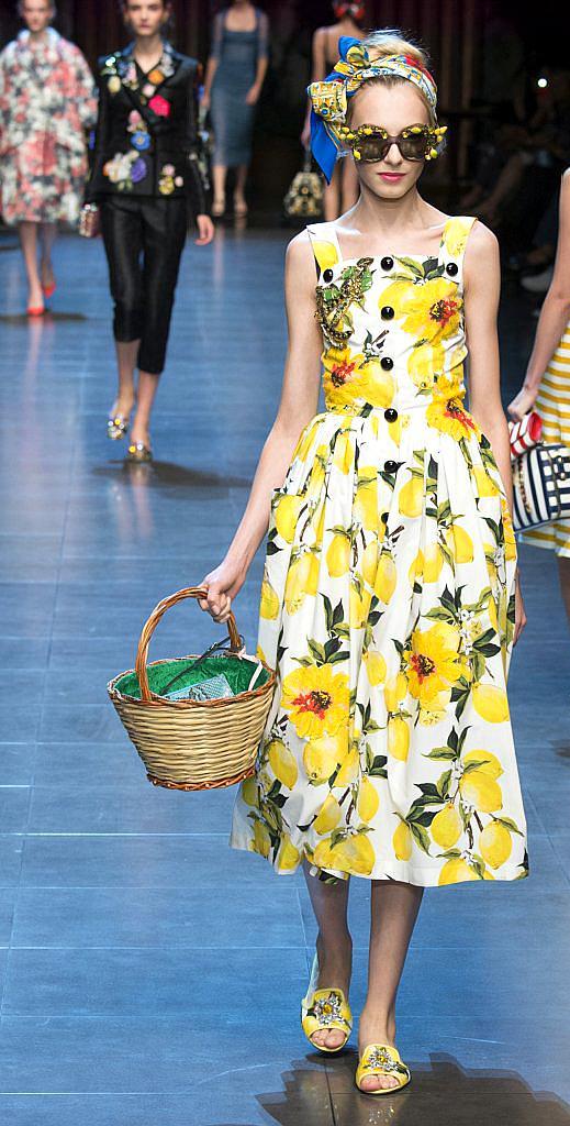 时装周-无法形容的服饰美,这些穿搭风格看起来很有感觉