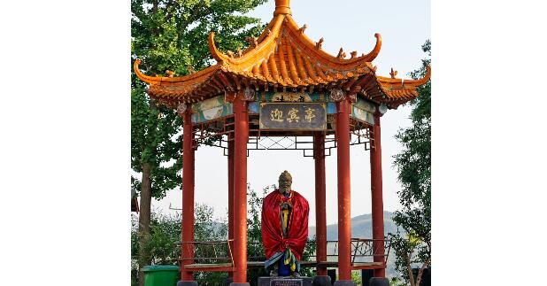 山东莱芜这个景区山顶上竟有一座"李逵母之墓",能当真吗?