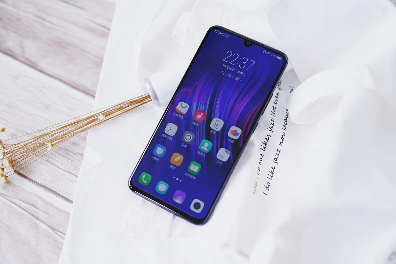 vivo x23图赏,原来不做刘海屏,也能这么好看!