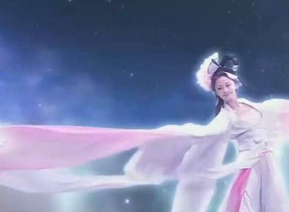 古装剧"嫦娥奔月"的画面:范文芳凄美,李欣汝太仙,陈红最传神