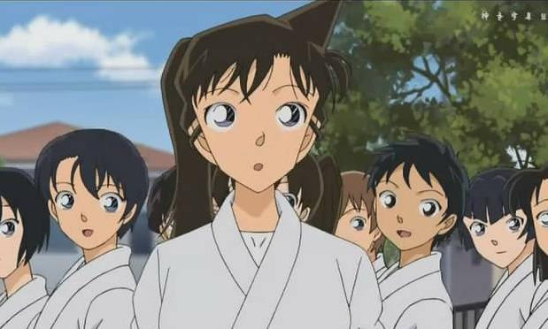 名侦探柯南:毛利兰的搞笑发型,原来是这样来的