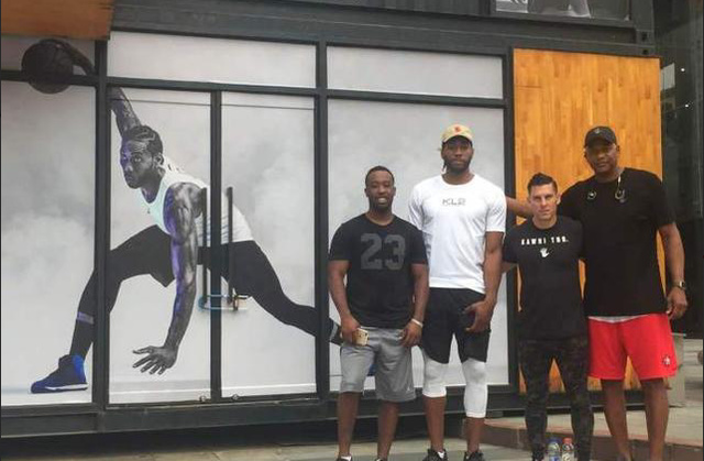 伦纳德中国行照片合集!夜店,笑容停不住,这样的卡哇伊你怕不怕