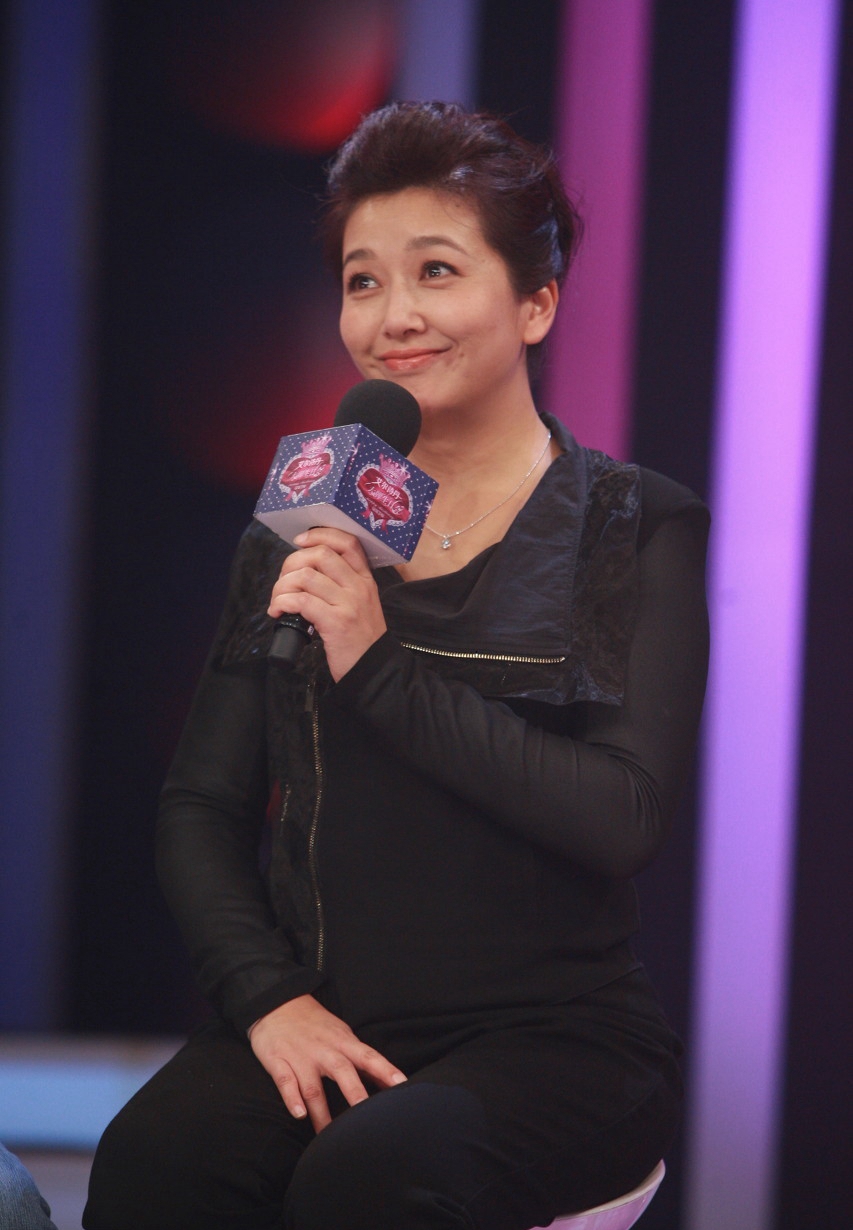 江珊,50岁再获《跨界歌王》冠军,出道28年却感情节节失败!