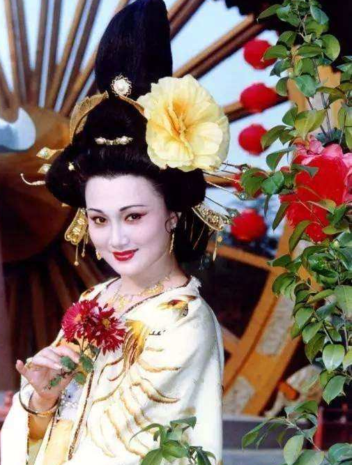 《长安十二时辰》中的杨贵妃,颜值虽然让人惊艳,身材却差远了