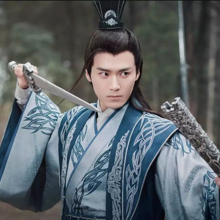 再加上这里拥有的棋道物品也最多,人们要找棋谱也很容易