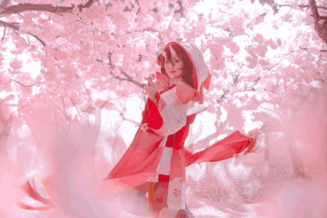 阴阳师樱花妖桃花妖cos,小姐姐圆梦拍摄,一颦一笑皆成画