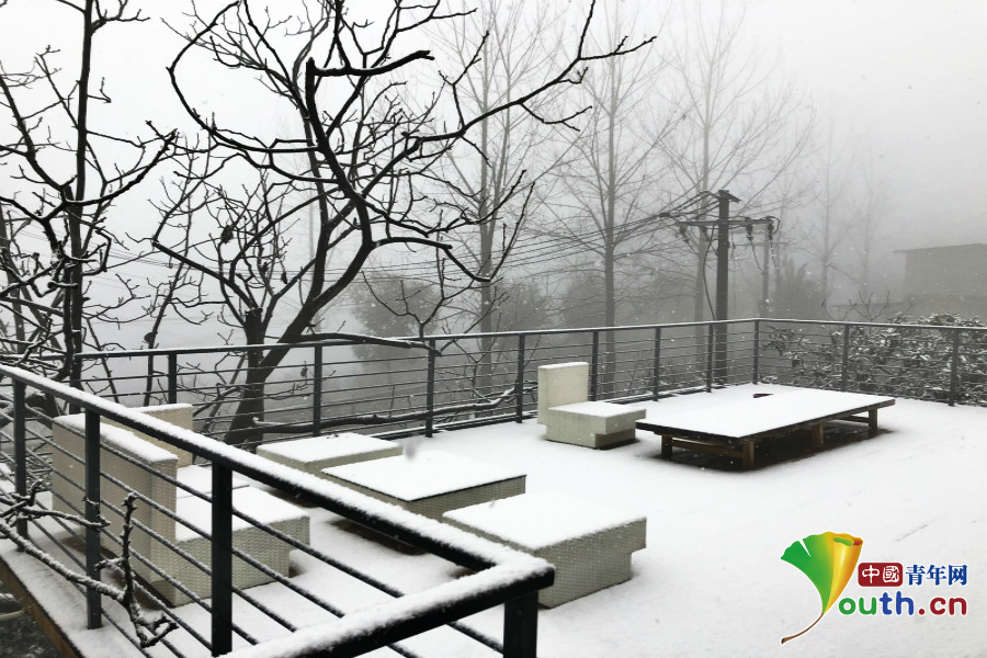 丹寨龙泉山风景区下雪图片