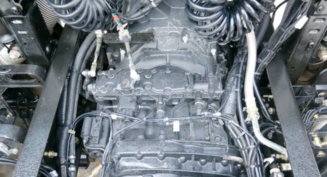 上汽红岩 杰狮重卡c500 560马力 牵引车进口发动机到底怎么样?